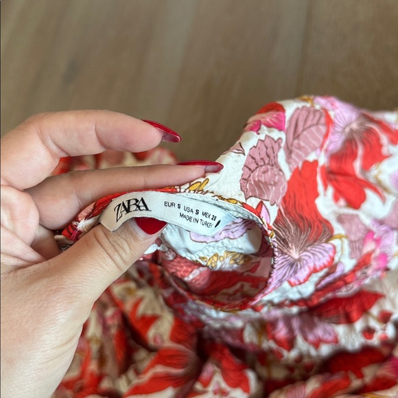 Floral Red and Pink Dress ZARA SMALL - Picture 4 of 4